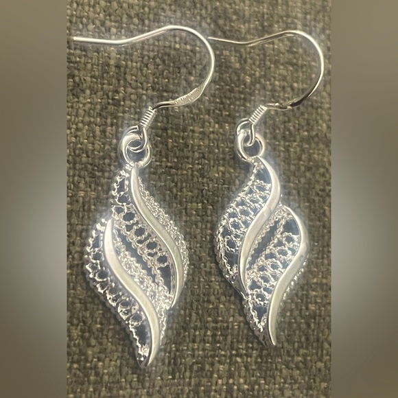 Stampd Jewelry - Beautiful 925 Sterling Silver Bohemian earrings. Elegant well made design. NEW!!